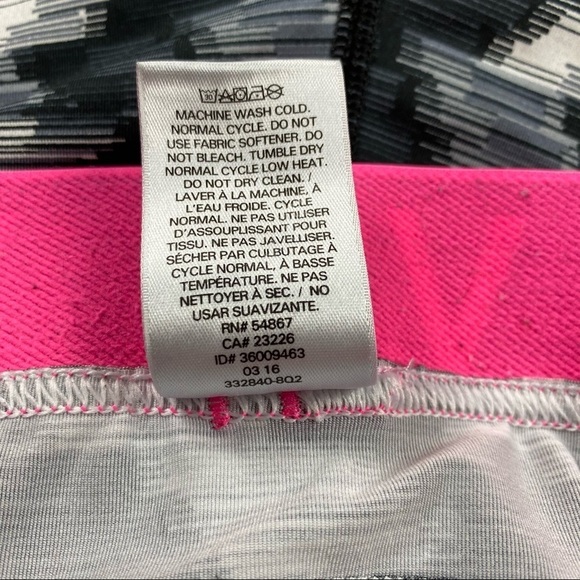 Victoria’s Secret Small VSX Sport The Player Hot Shorts 80’s Abstract Print - Picture 6 of 8